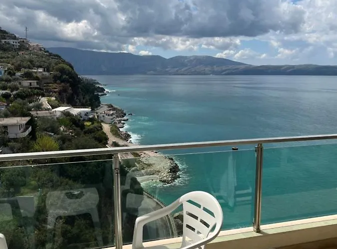Hakunna Matata & * Vlorë