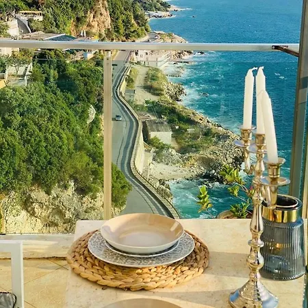 Hakunna Matata & Apartment Vlore