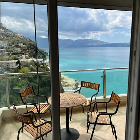 Hakunna Matata & Apartamento Vlorë