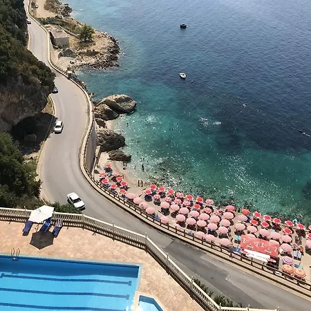 Hakunna Matata & Vlorë