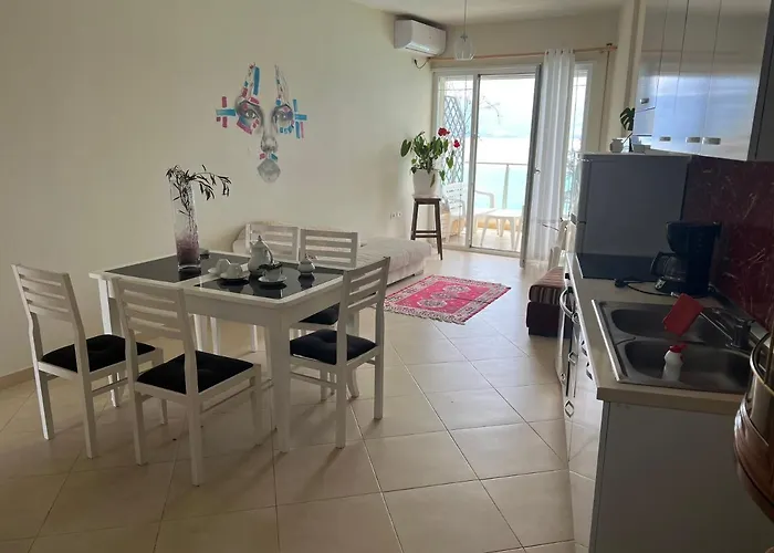 Hakunna Matata & Apartamento Vlorë